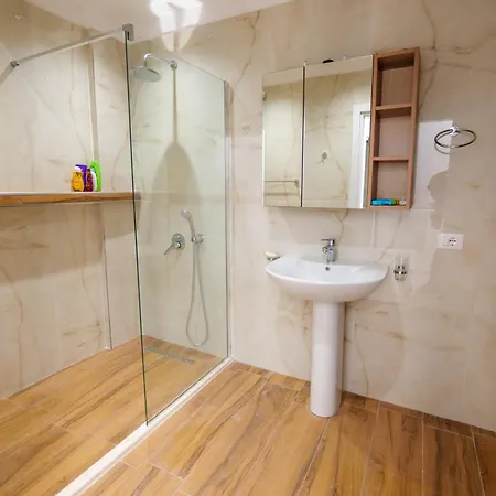 Sunset Bay Deluxe 사밀