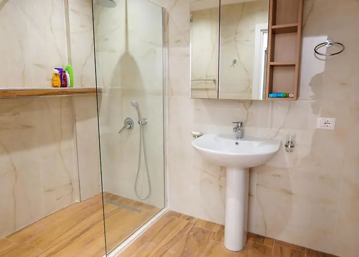 Sunset Bay Deluxe Ksamil