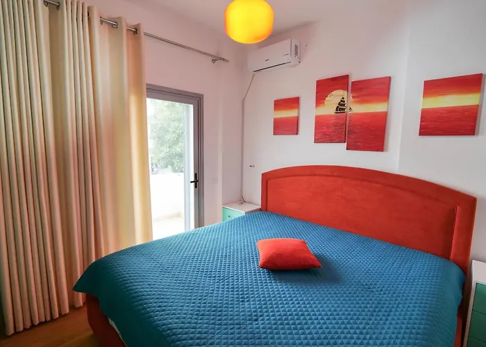 Sunset Bay Deluxe Villa *